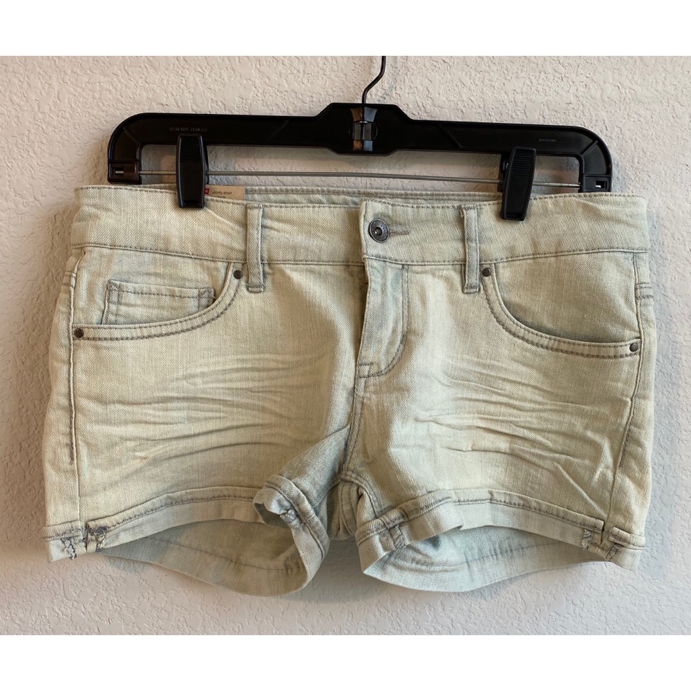 Levi Light Wash Denim Shorty Short-M